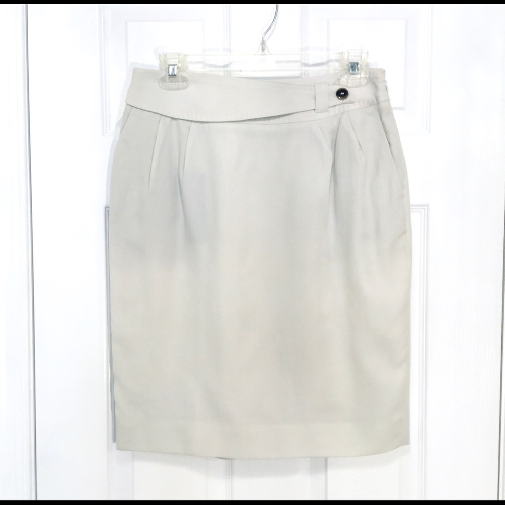 NWT Faqunneble skirt. Size EUR 38 /US 6